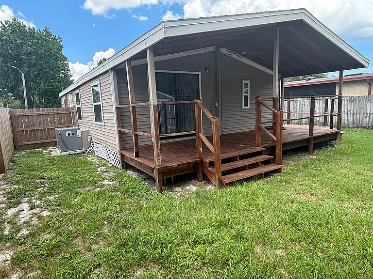 415 Leslie Dr — Photo 19