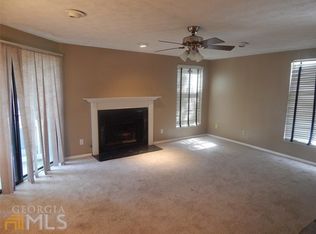 1289 Keys Lake Dr, Atlanta, GA 30319