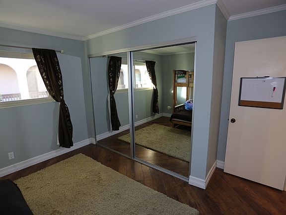 5th image of 2540 Clairemont Dr Unit 303
