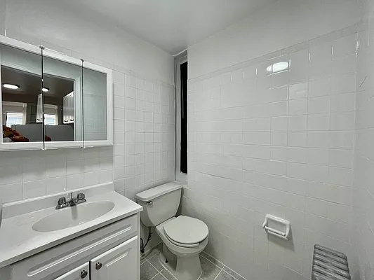 Rented by Highline Residential | media 17