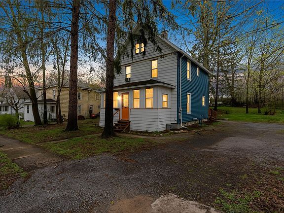 2nd image of 68 Garrow St