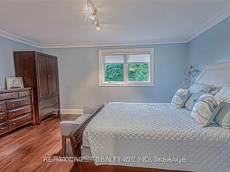 147 Ellis Ave — Photo 12