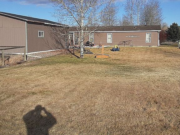 4th image of 266 Hereford Dr