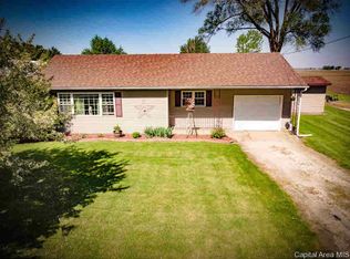 107 N Kent St, Yates City, IL 61572