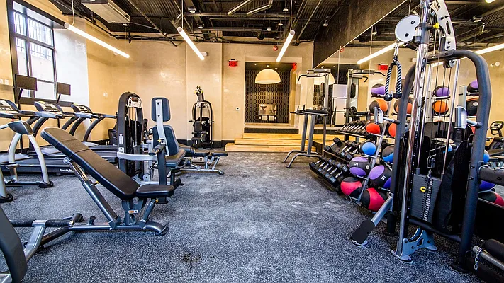 Rented by Nooklyn NYC LLC | media 46