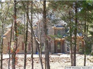 3559 Thornridge Dr, Hernando, MS 38632