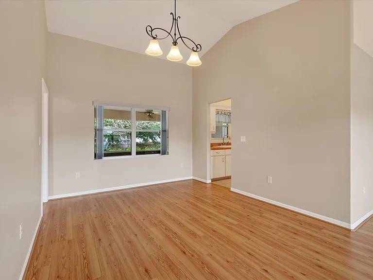 28 Princeton Ln — Photo 32