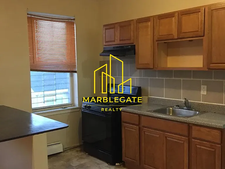333 Park Ave #211 — Photo 2