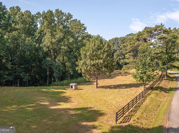 8745 Serenbe Rd, Palmetto, GA 30268