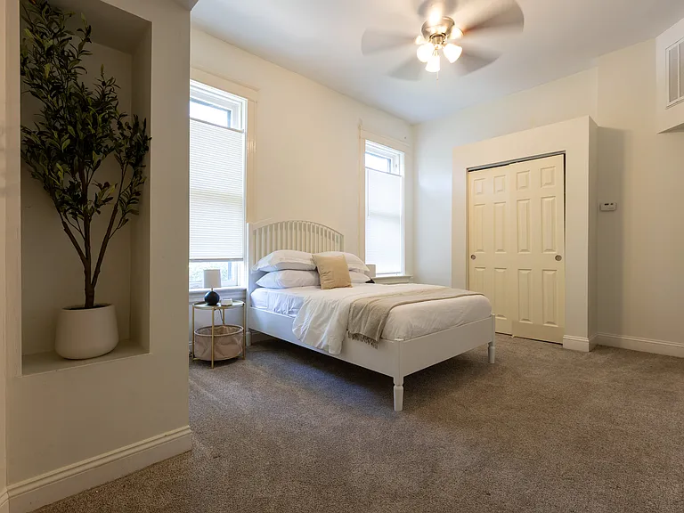 4376 W Pine Blvd — Photo 24