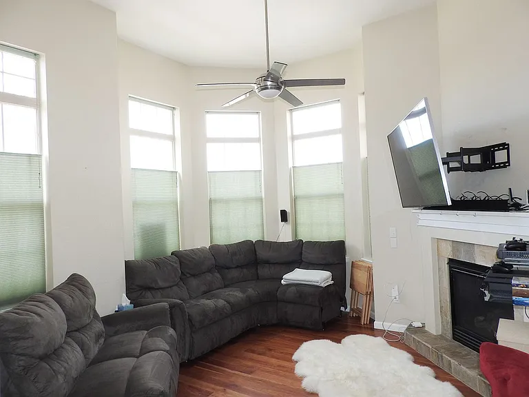 2968 N Xenia St — Photo 7