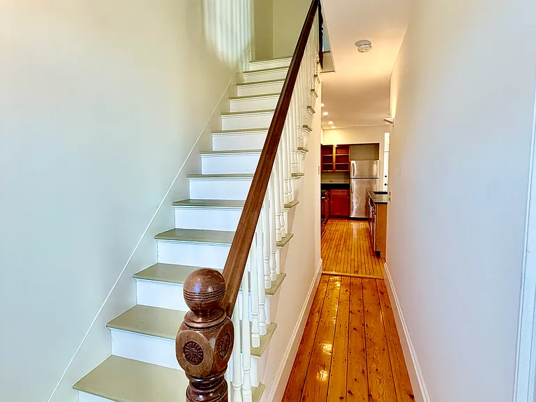 200 Main St #202 — Photo 16