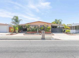 827 W Johnston Ave, Hemet, CA 92543