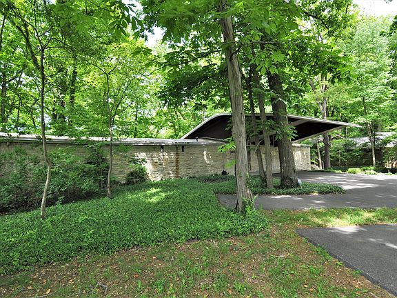 2nd image of 2320 Hoxton Ct
