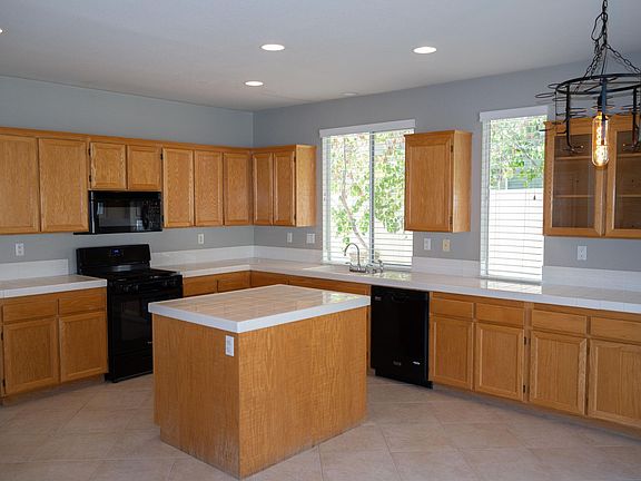 4th image of 23816 Matador Way