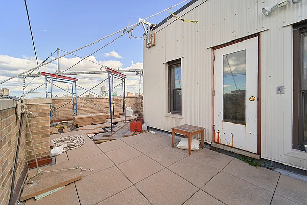 Rented by Living New York | media 12