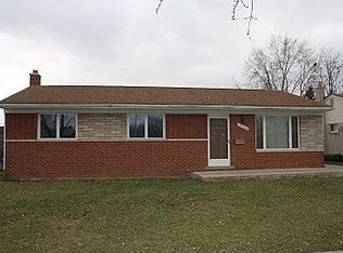 15402 Westlake St, Taylor, MI 48180