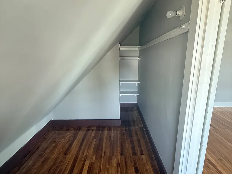89 Hubinger St #3 — Photo 18