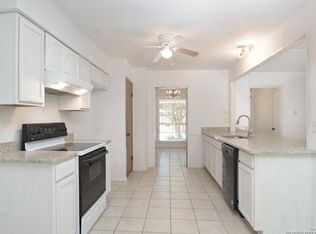 122 E Silver Sands Dr, San Antonio, TX 78216