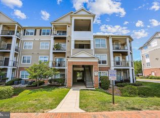 19603 Galway Bay Cir APT 301, Germantown, MD 20874