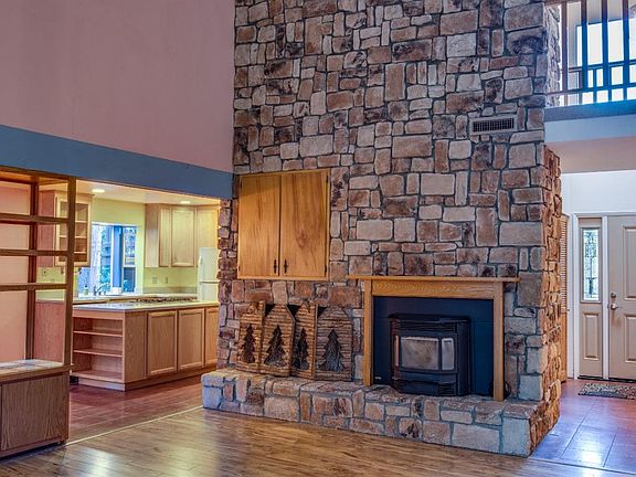 4th image of 1800 Jerrilynn Dr