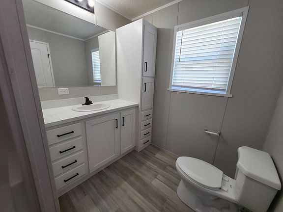 5th image of 3232 S Clifton Ave Lot 404