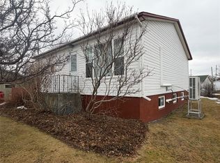 9 Elizabeth Ave, Grand Bank, NL A0E1W0