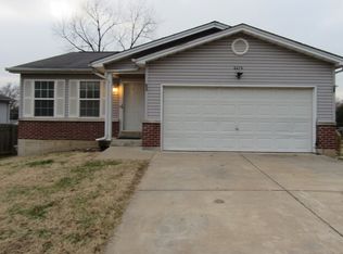 6629 Sassenrath Ln, Saint Louis, MO 63134