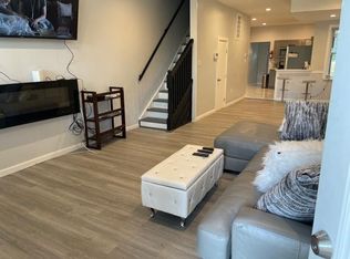 932 State St, Camden, NJ 08102