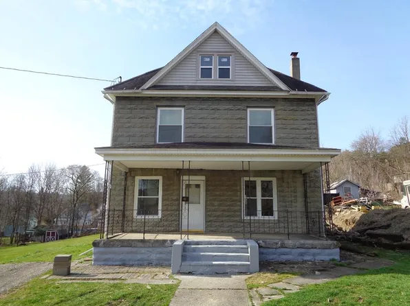 31 Roberts Ave, Corning, NY 14830