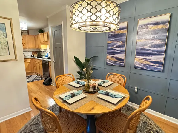 21 Rivers Point Row APT 16G, Charleston, SC 29412