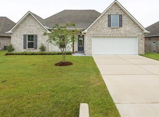 2055 Gabriel Dr, Covington, LA 70435