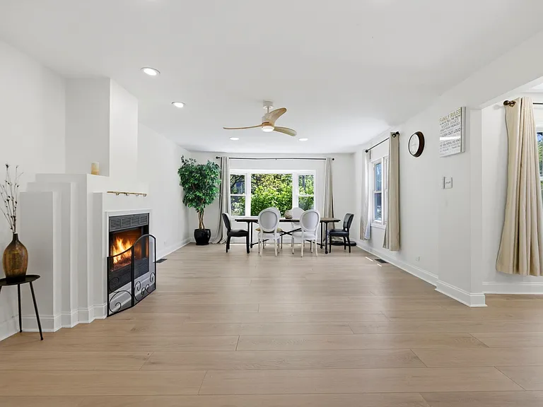 1030 Westmore Meyers Rd — Photo 13