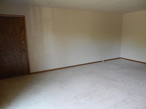 3rd image of 15651 Garden View Ct