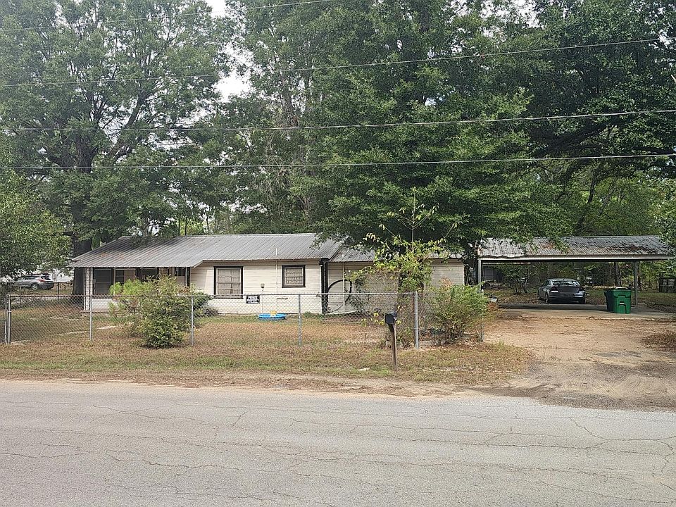 1st image of 520 N Live Oak St