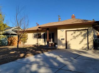 2112 Bell St, Sacramento, CA 95825