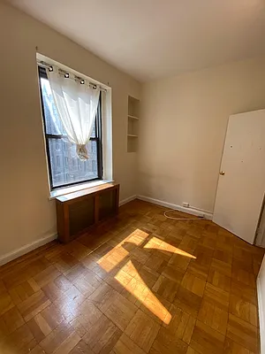 Rented by Gala West Realty LTD | media 11