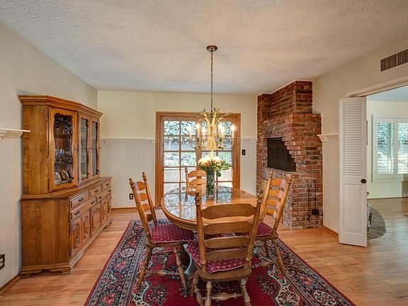 4th image of 3976 El Lado Dr