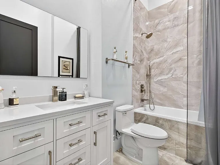 12289 Alamansa Ln — Photo 31