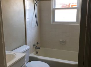 3814 Ormond Rd, Saint Matthews, KY 40207