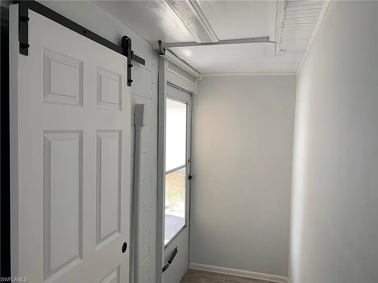 1120 Vineyard St — Photo 6