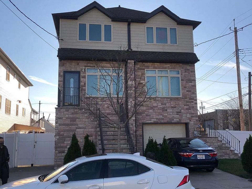 1st image of 4 Hempstead Ave #1