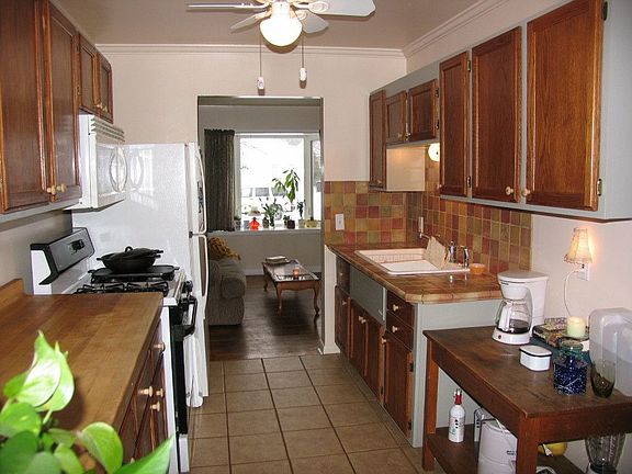 3rd image of 4491 W 134th St