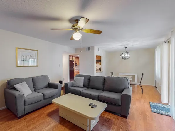 935 Country Club Dr SE APT F, Rio Rancho, NM 87124