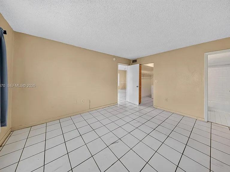 505 NW 177th St #103 — Photo 13