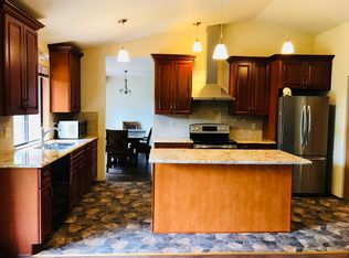8609 NE 127th St, Kirkland, WA 98034