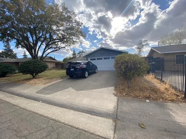 7077 Plumber Way photo 1