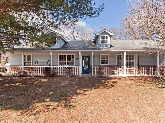 2nd image of 8207 Fairway Dr