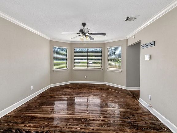4th image of 6592 Ursan Dr