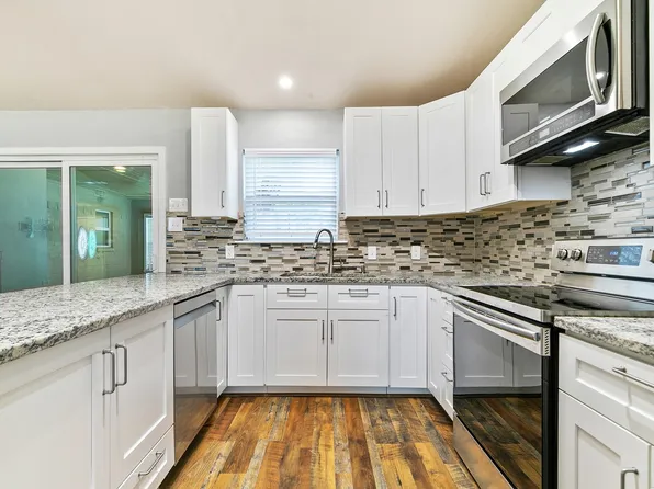 909 N Dove Rd, Grapevine, TX 76051